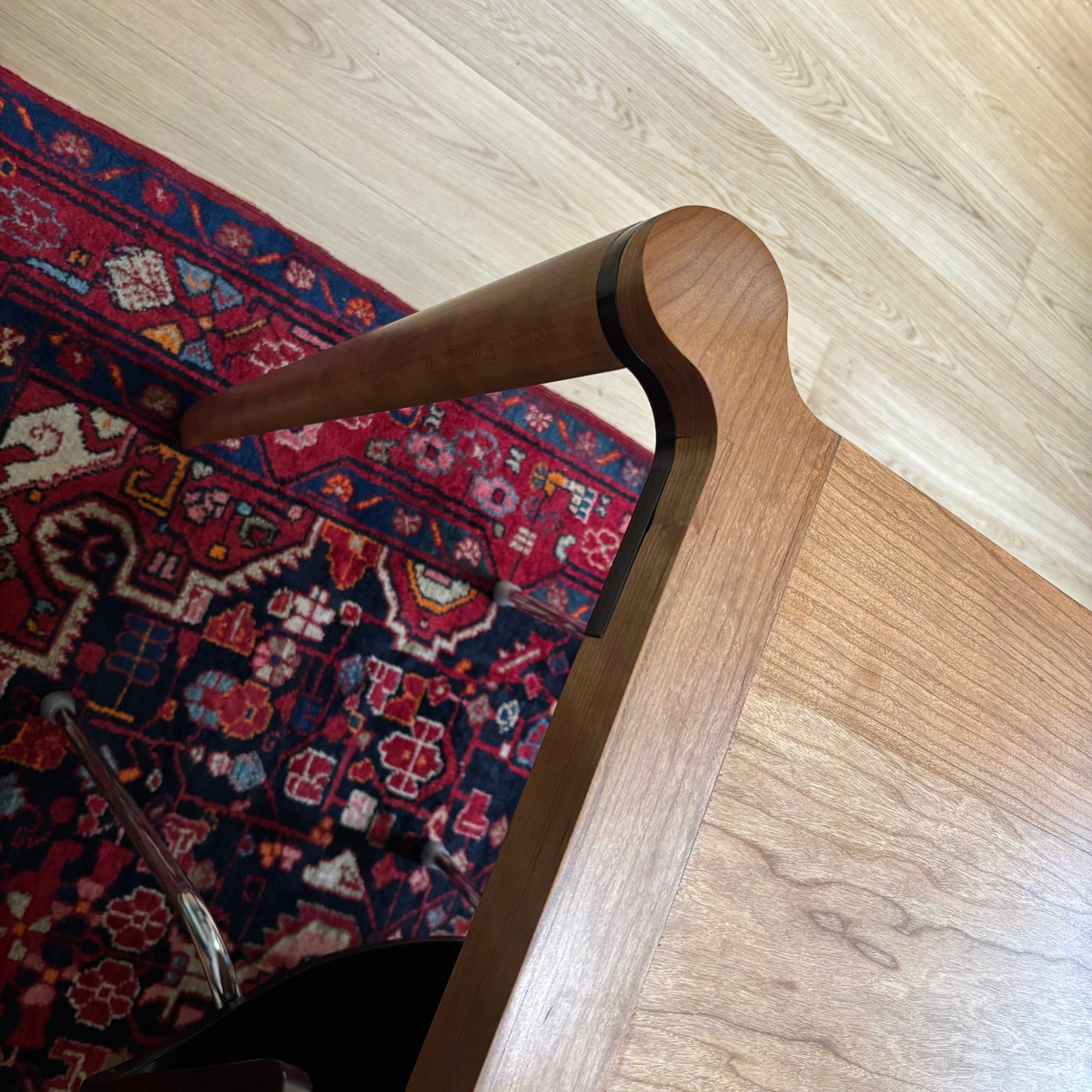 JIGSAW dining table